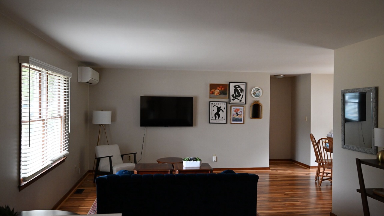 Photo of Livingroom in Cape May Court House