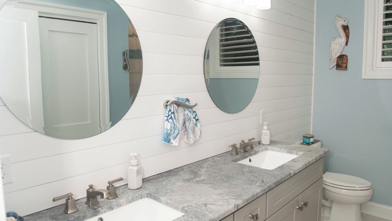 Photo of Bathroom in West Beach