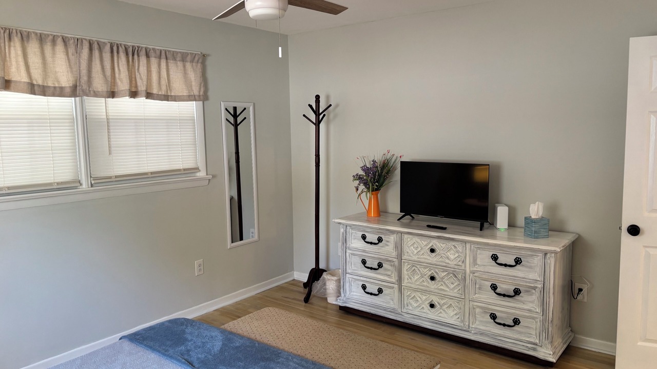 Photo of Bedroom in Cape May Court House