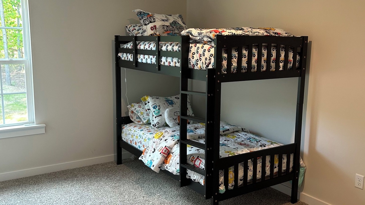 Photo of Bedroom in Patrick Henry