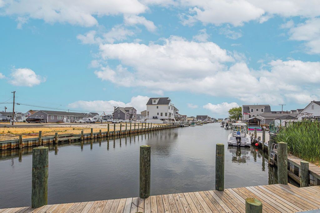 Photo of Others in Bayville
