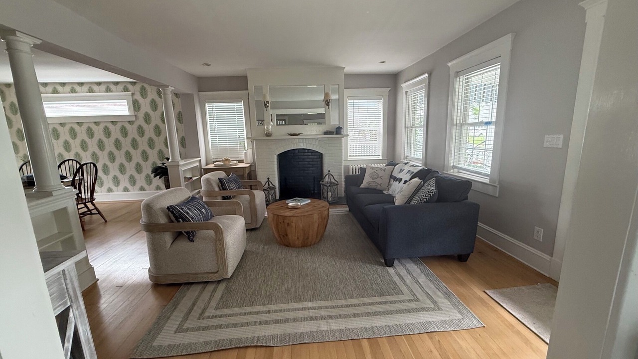 Photo of Livingroom in Bradley Beach
