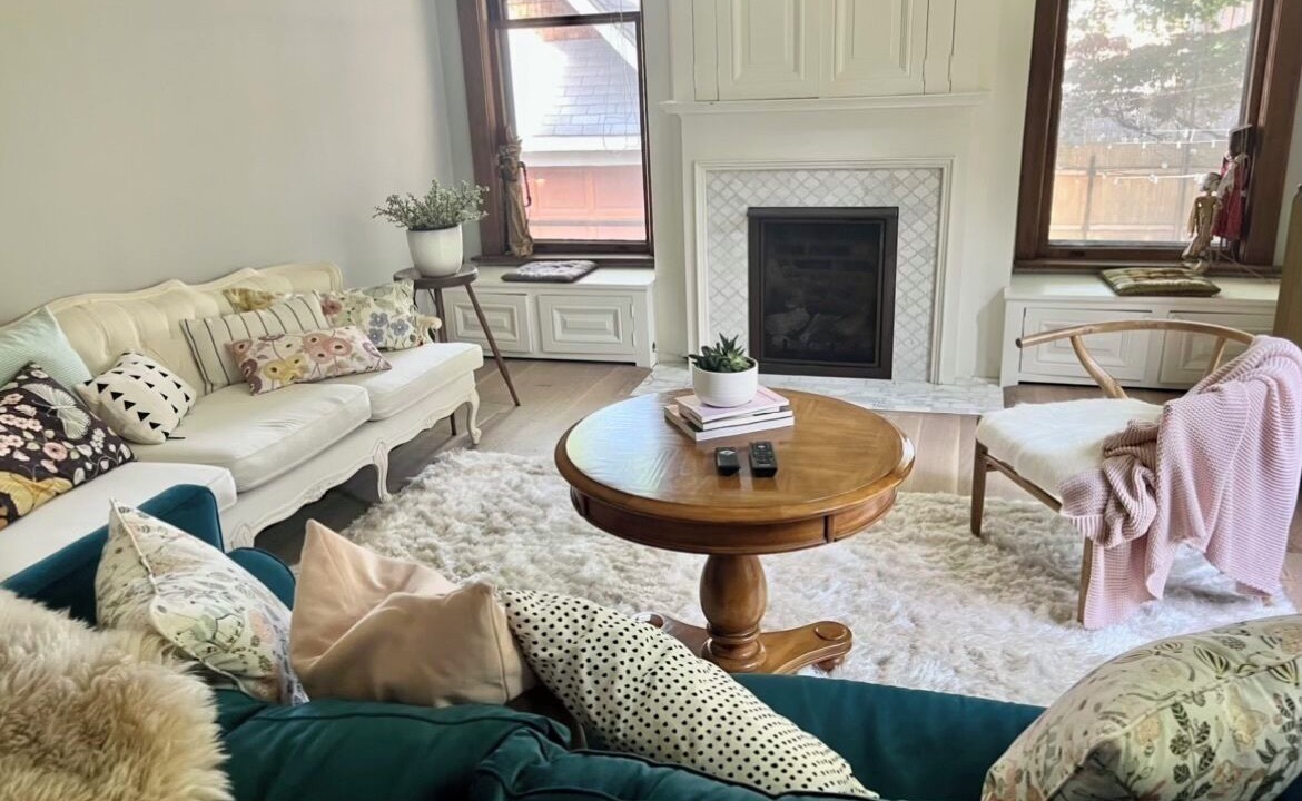Photo of Livingroom in Oak Park
