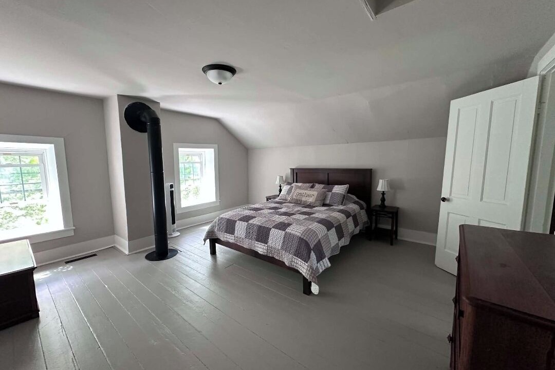 Photo of Bedroom in Decorah