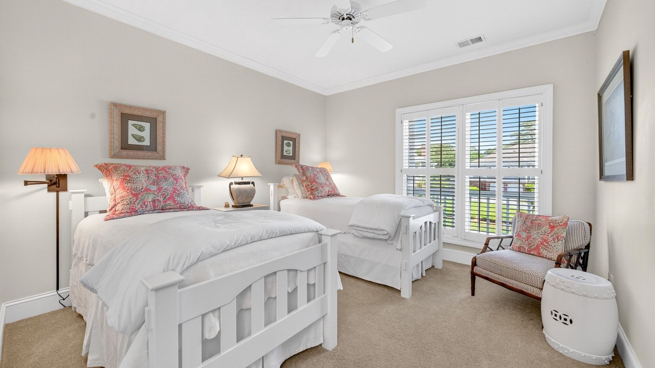 Photo of Bedroom in Debordieu Colony