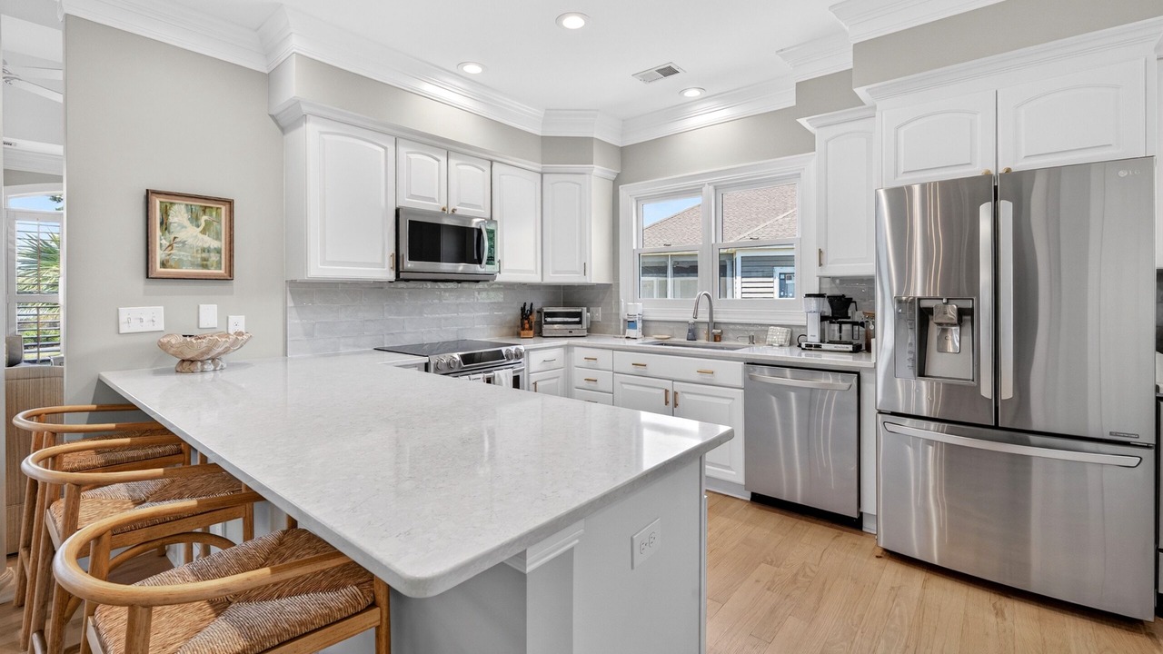 Photo of Kitchen in Debordieu Colony