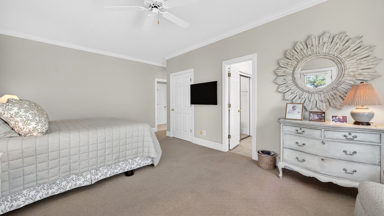 Photo of Bedroom in Debordieu Colony