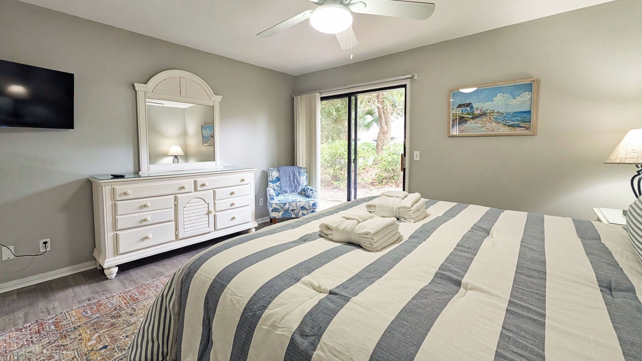 Photo of Bedroom in Palmetto Dunes