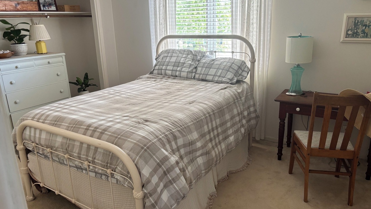 Photo of Bedroom in Elkhorn