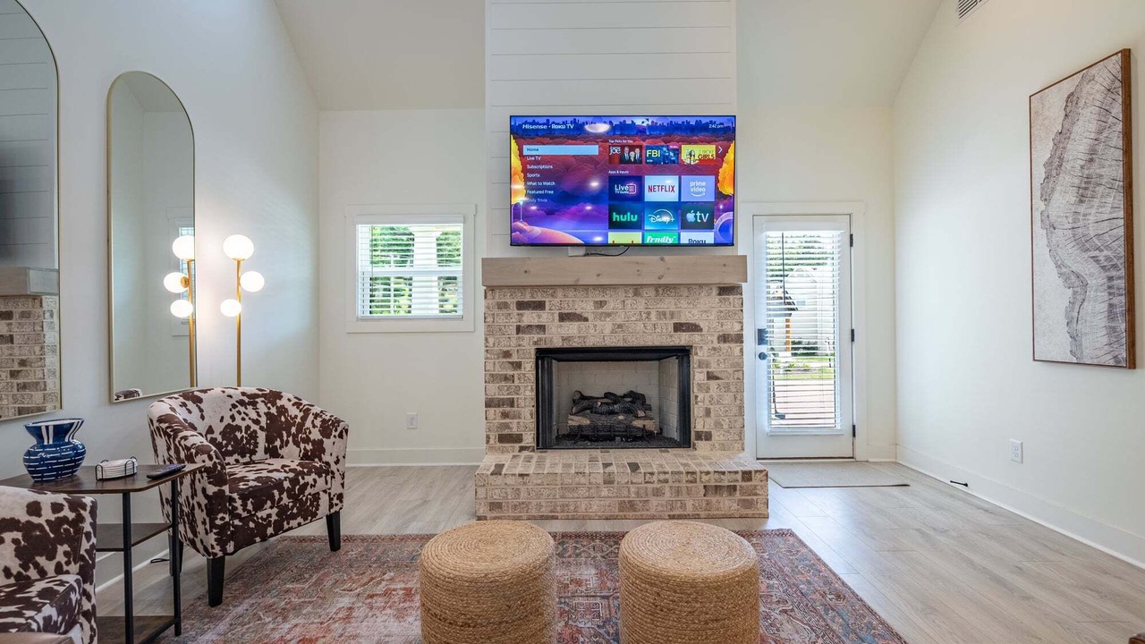 Photo of Livingroom in Emerson
