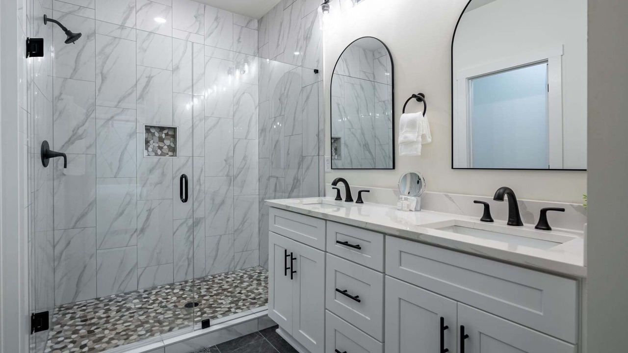 Photo of Bathroom in Emerson