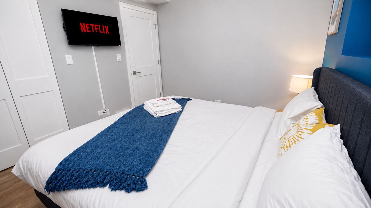Photo of Bedroom in Edgewater