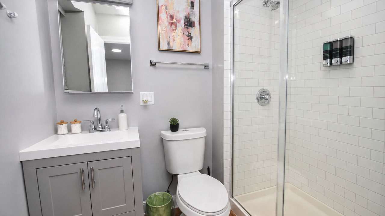 Photo of Bathroom in Edgewater