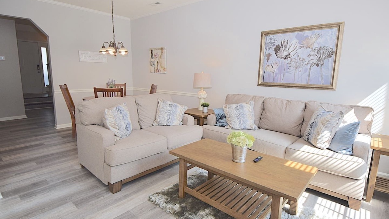 Photo of Livingroom in Virginia Beach