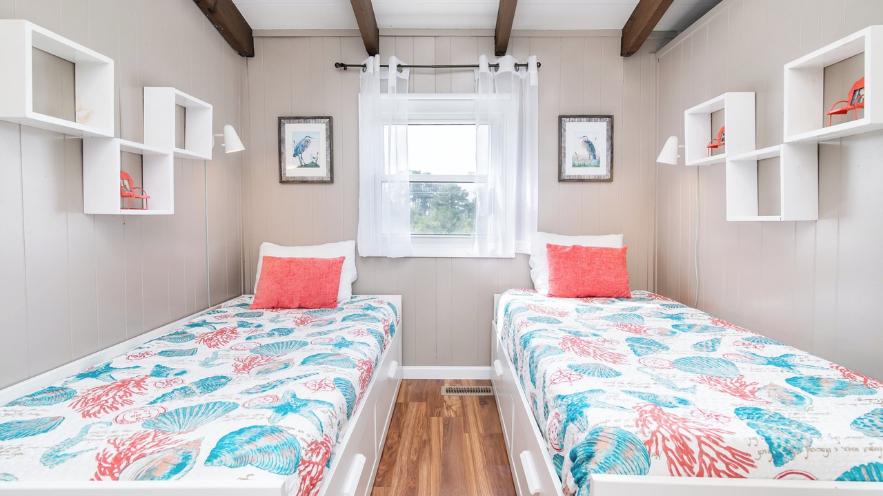 Photo of Bedroom in Deep Hole