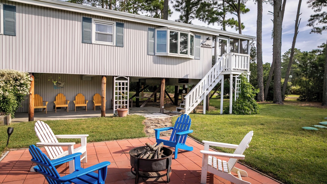 Photo of Patio Balcony in Deep Hole