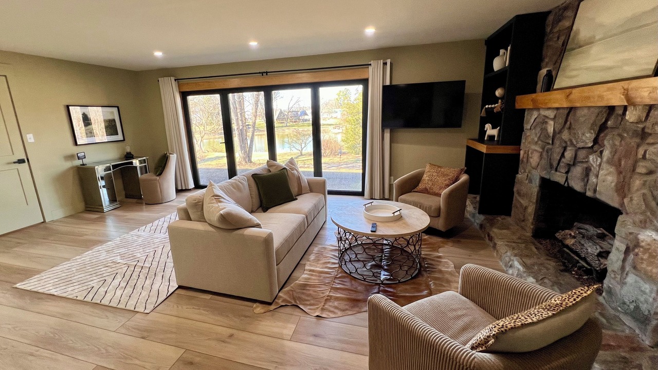 Photo of Livingroom in Louisville