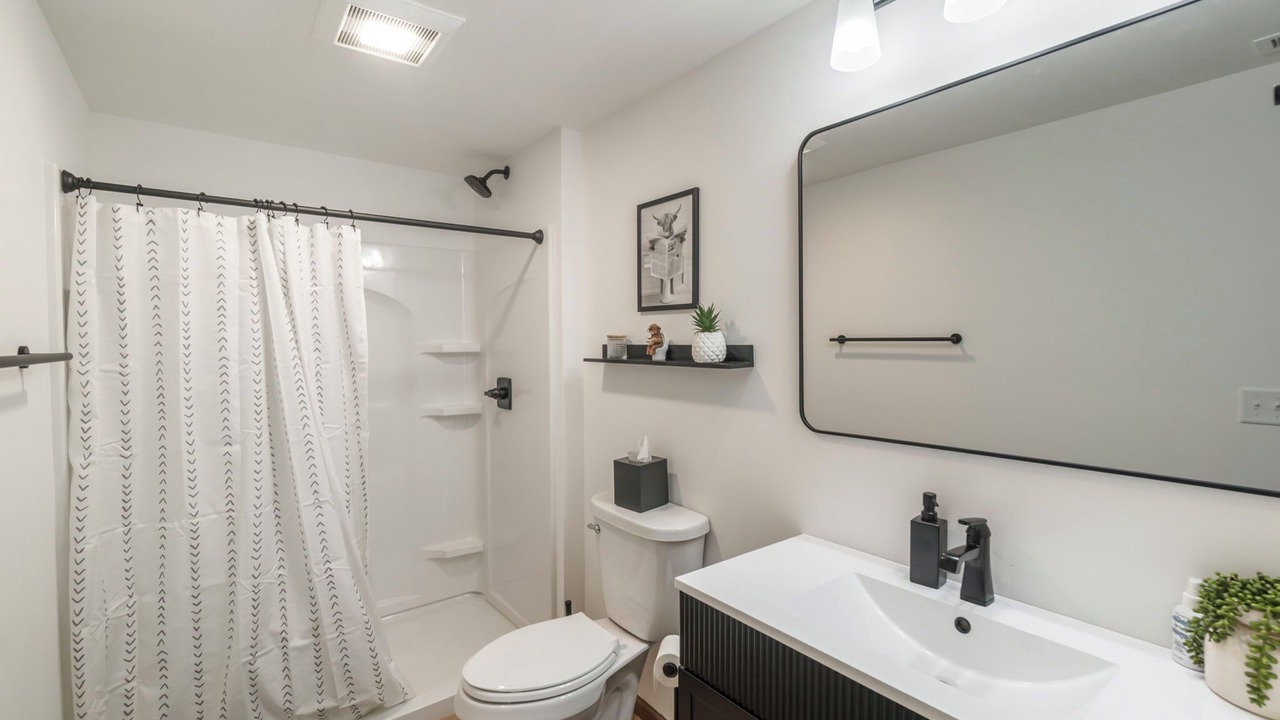 Photo of Bathroom in The Galena Territory