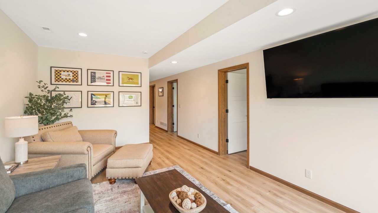 Photo of Livingroom in The Galena Territory