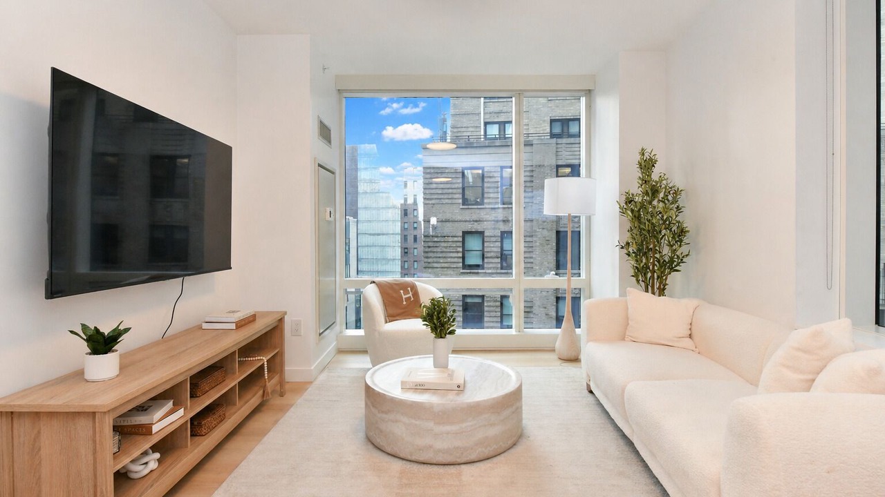Photo of Livingroom in Financial District