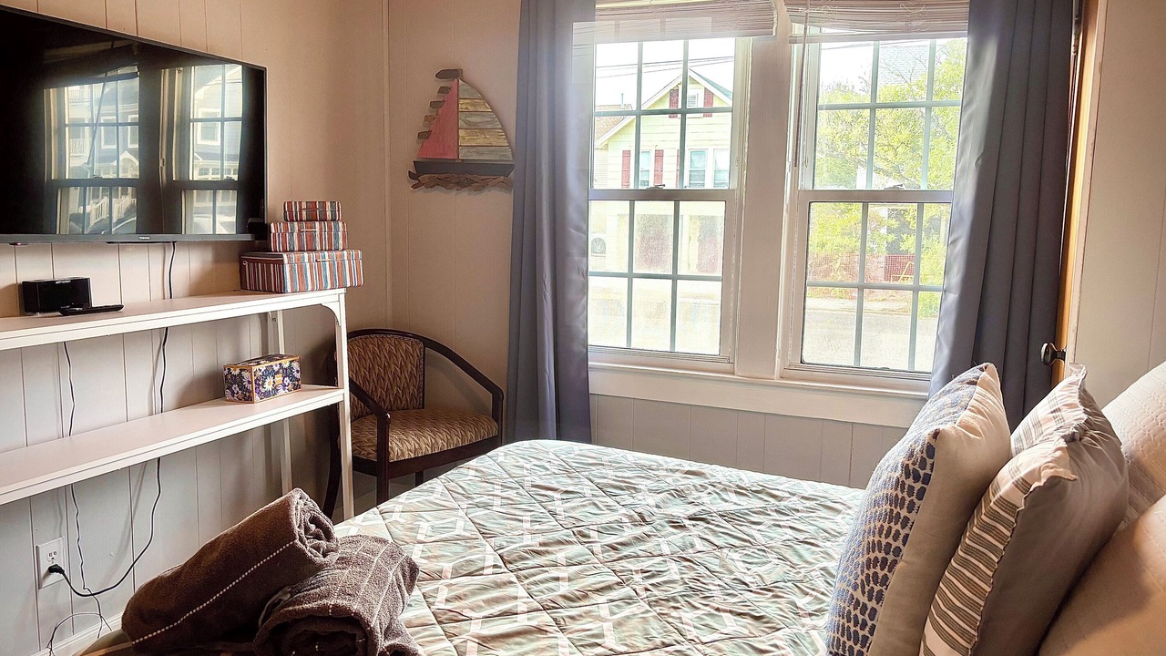 Photo of Bedroom in Ortley Beach
