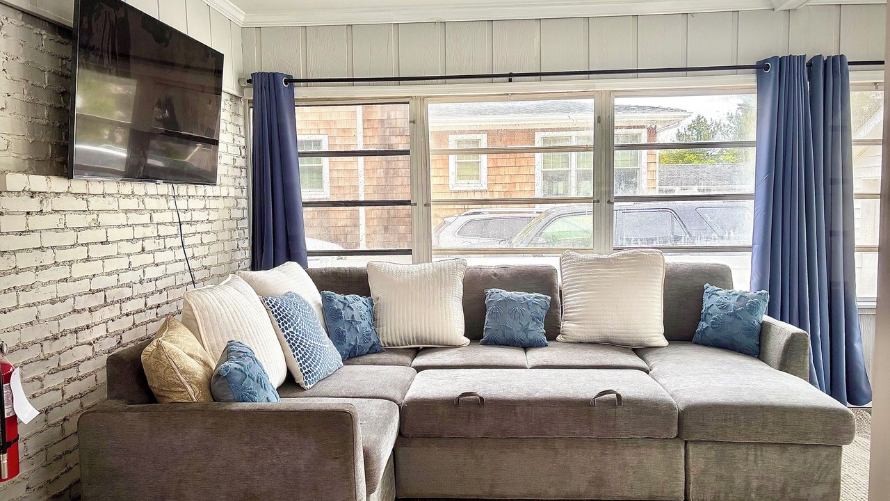 Photo of Livingroom in Ortley Beach