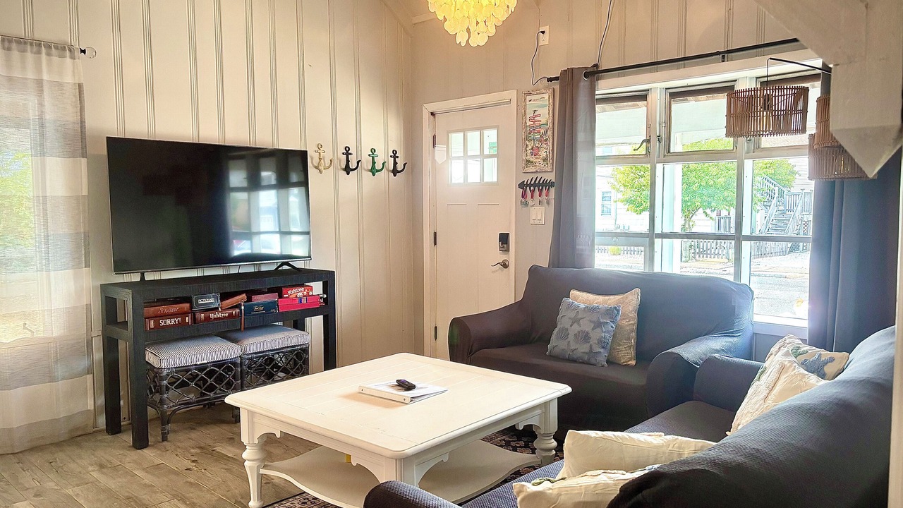 Photo of Livingroom in Ortley Beach