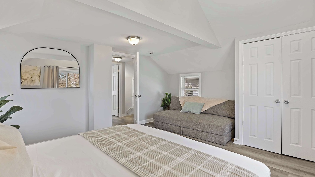Photo of Bedroom in Russell