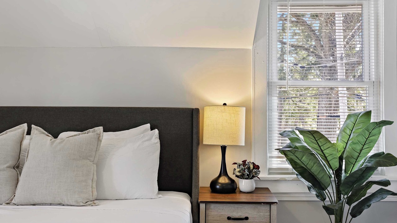 Photo of Bedroom in Russell
