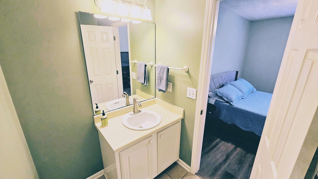 Photo of Bedroom in Murraysville