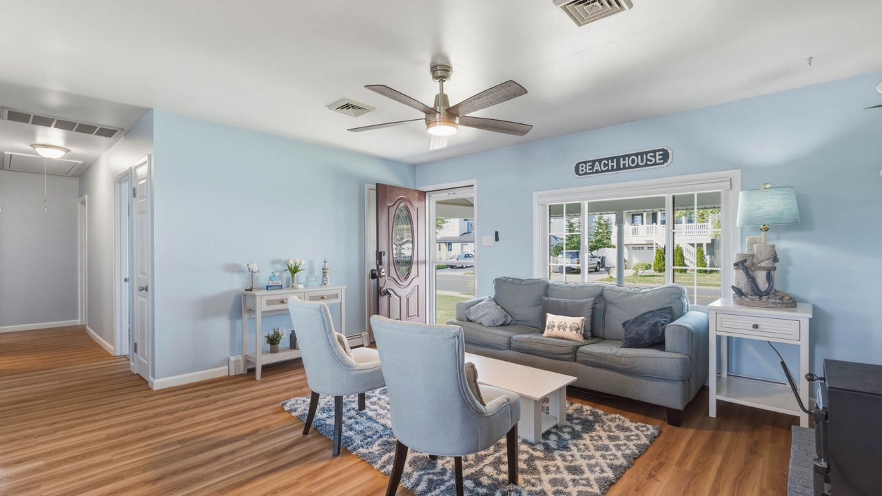 Photo of Livingroom in Brigantine