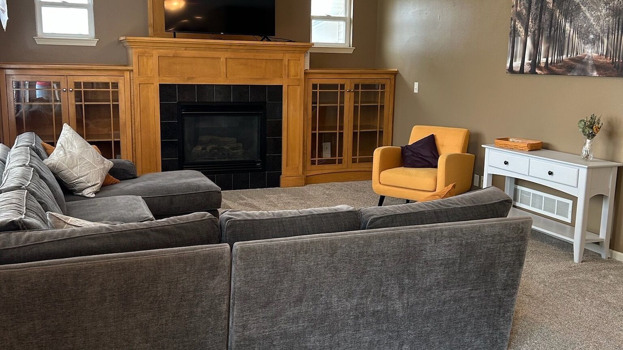 Photo of Livingroom in West Des Moines