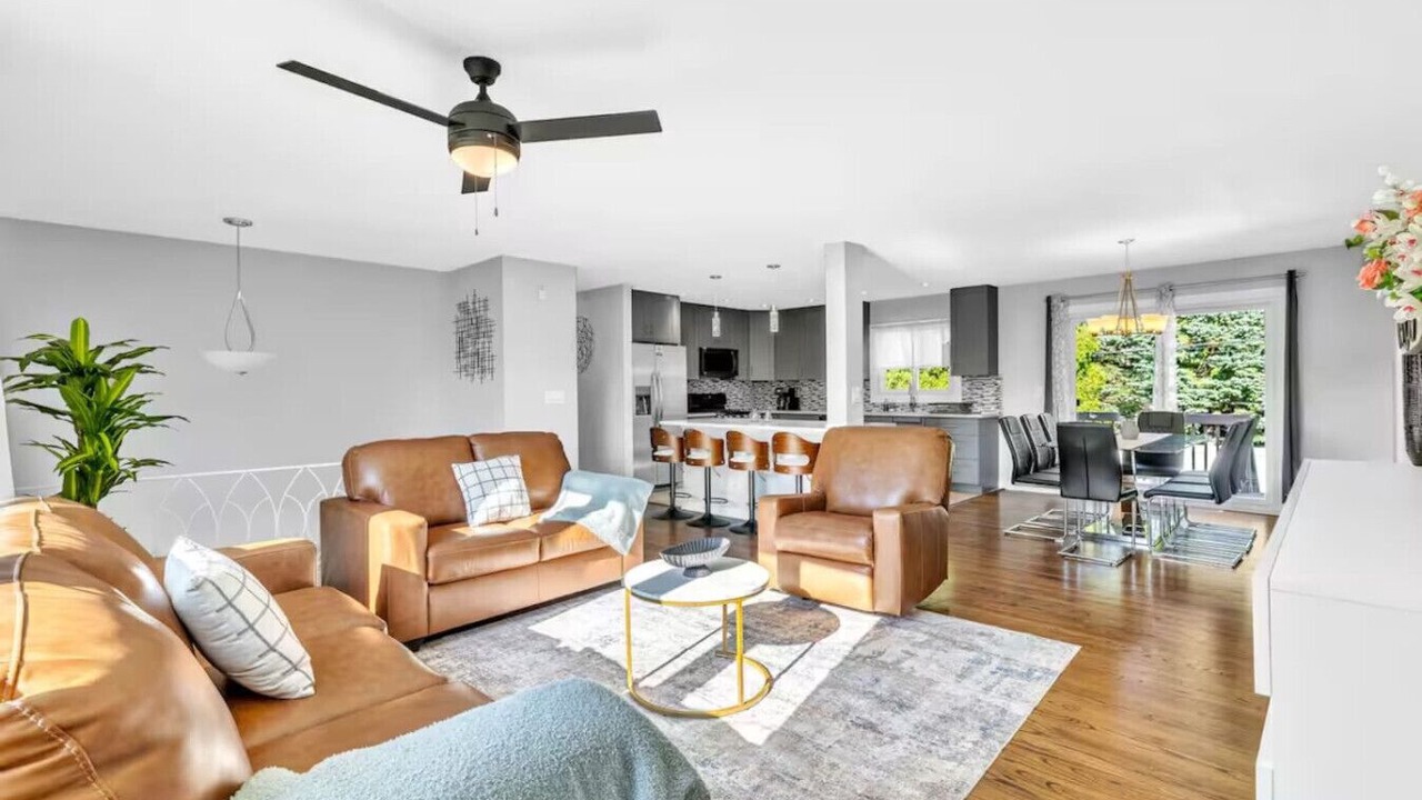 Photo of Bedroom in Bensenville