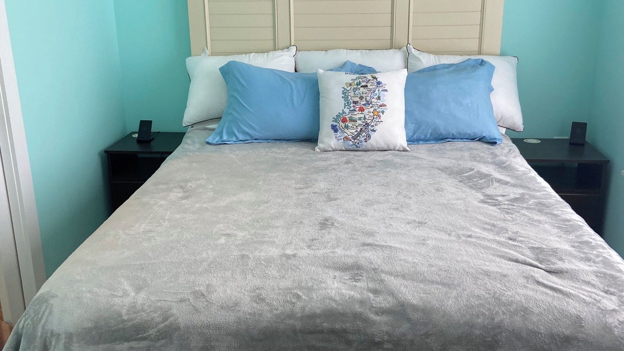 Photo of Bedroom in Normandy Beach