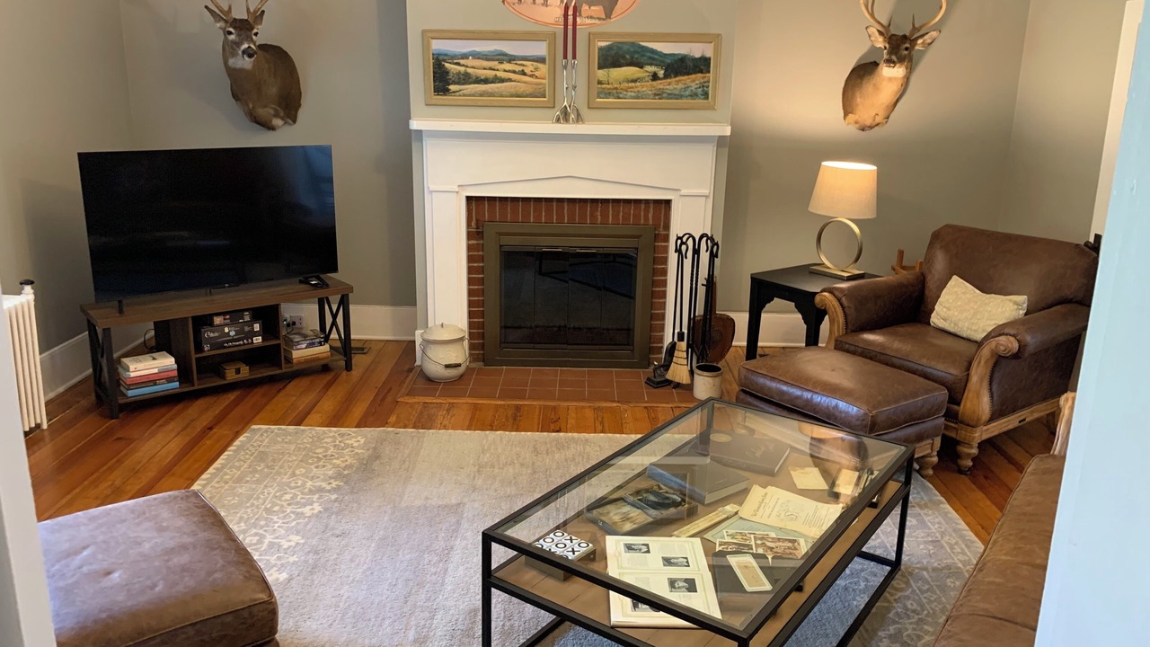 Photo of Livingroom in Madison