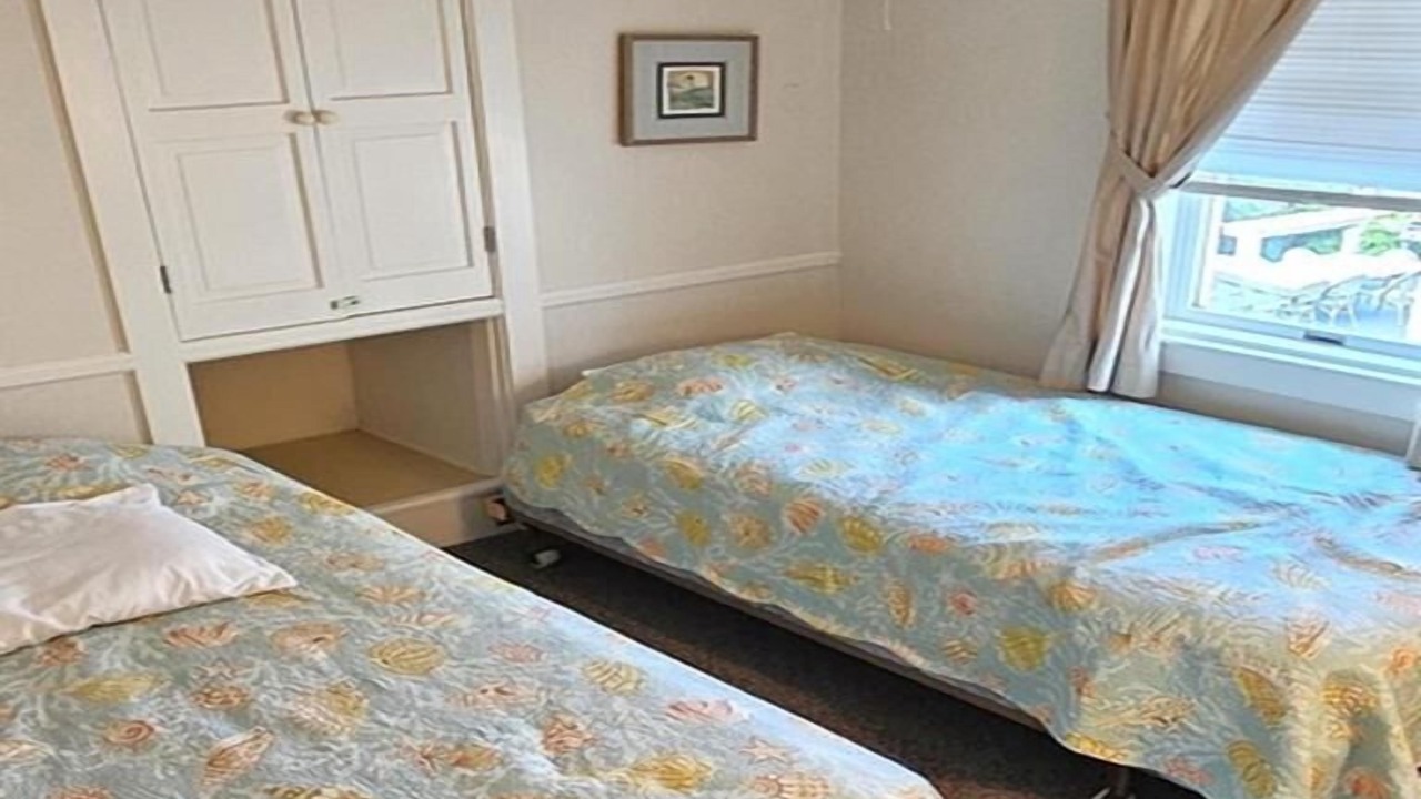 Photo of Bedroom in Gardens