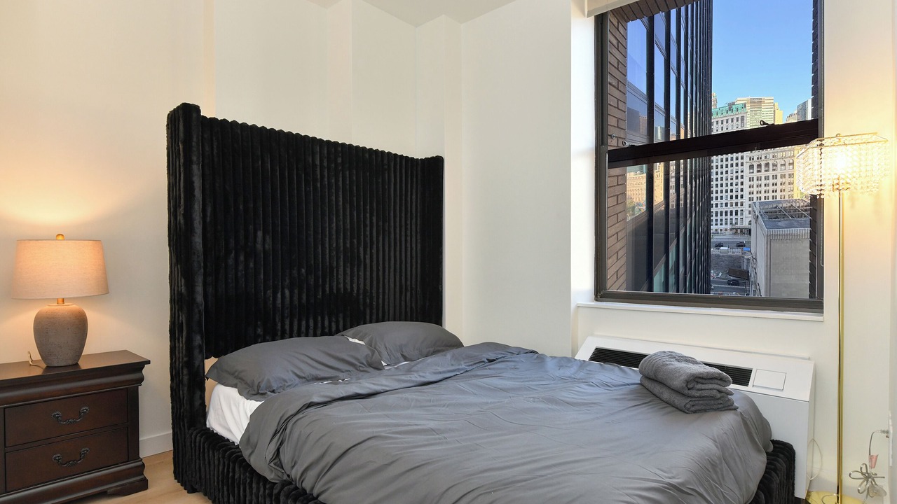 Photo of Bedroom in Financial District