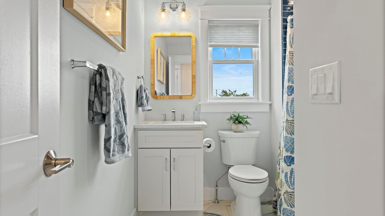 Photo of Bathroom in Surf City