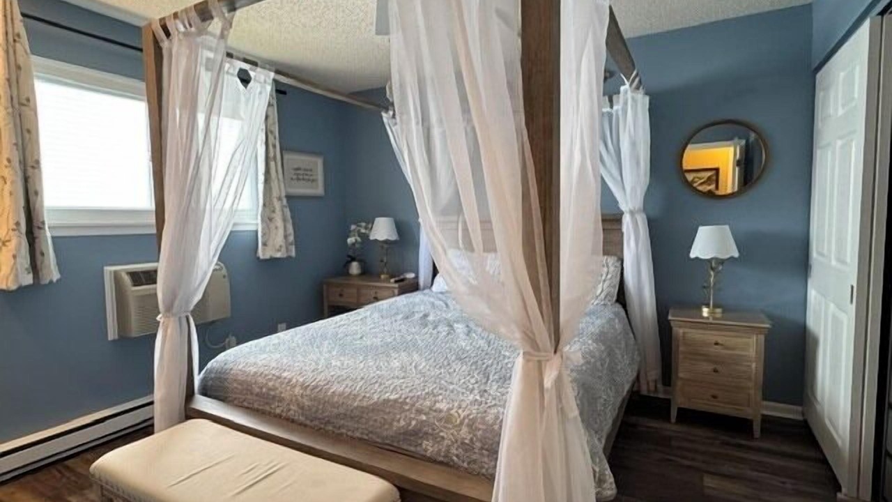 Photo of Bedroom in North End