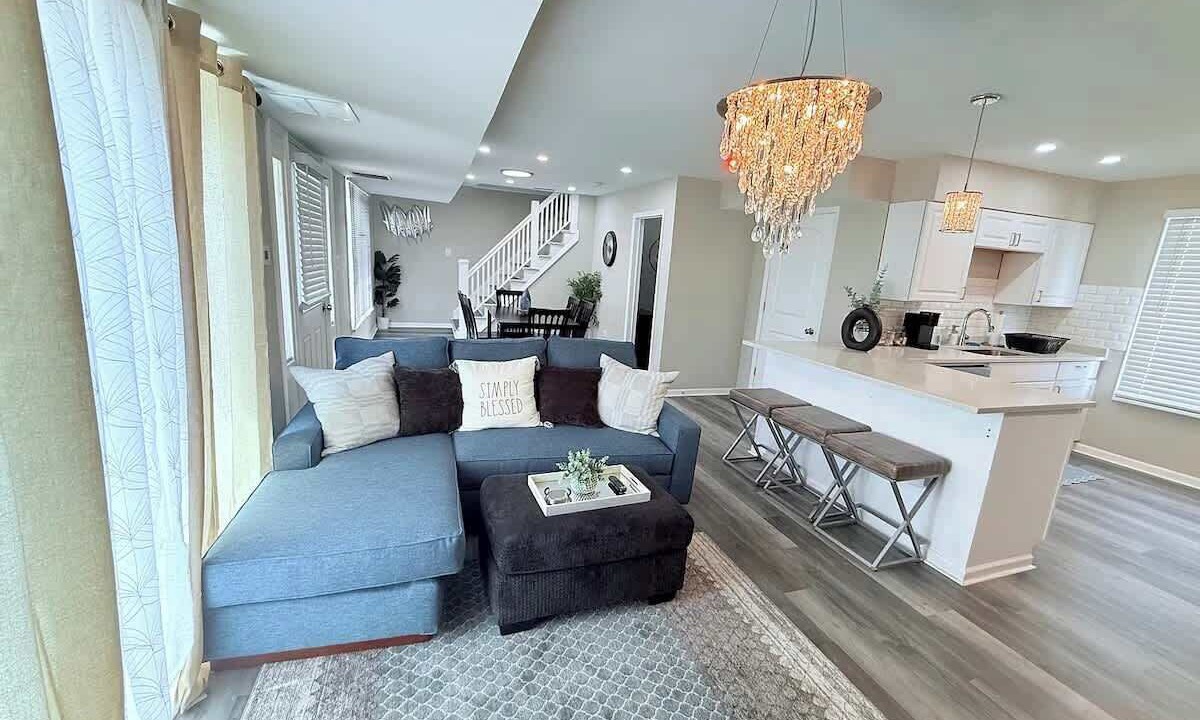Photo of Livingroom in Franklin Park