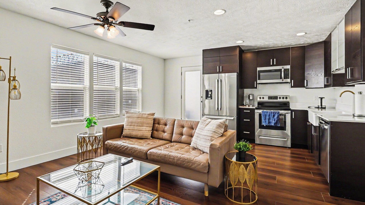 Photo of Livingroom in Downtown Omaha