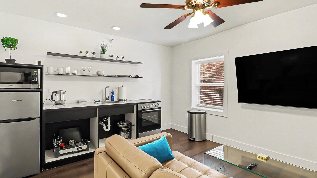 Photo of Livingroom in Downtown Omaha