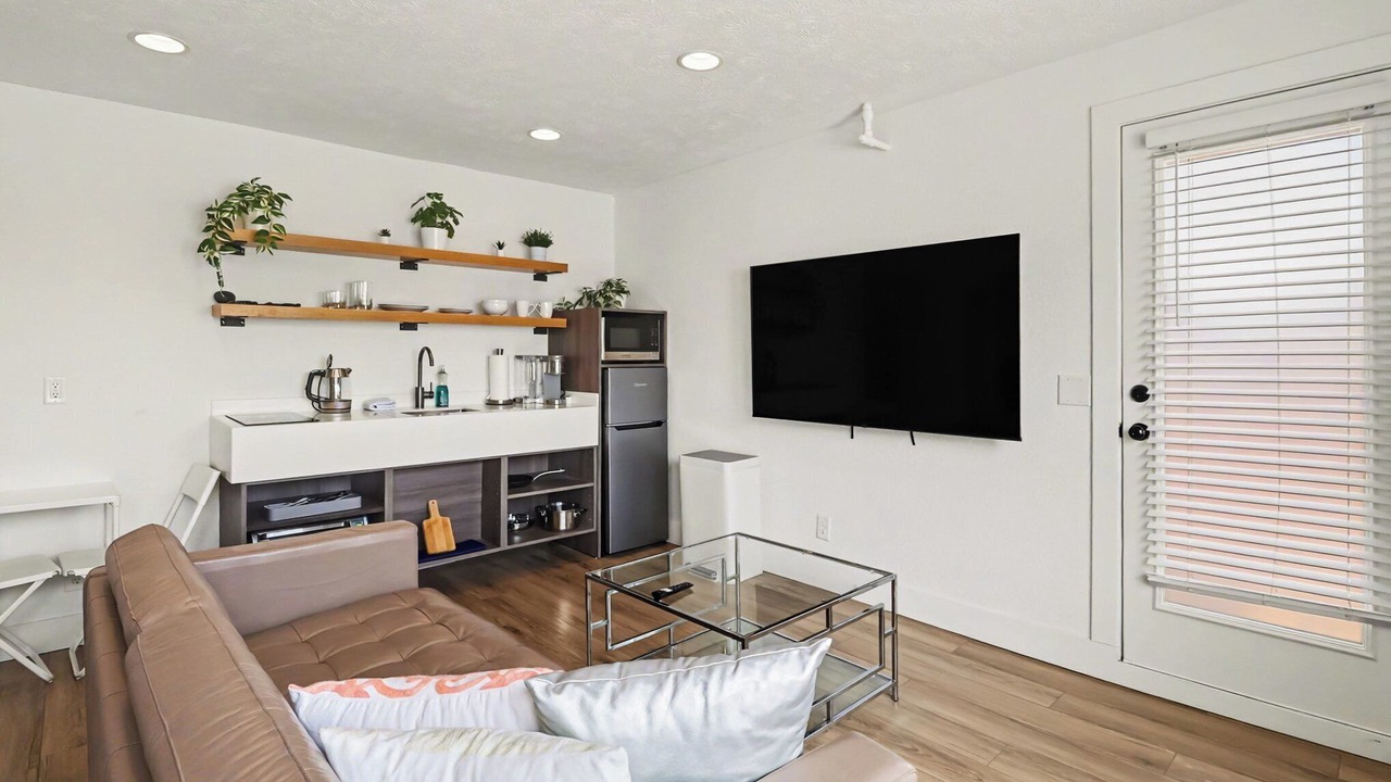 Photo of Livingroom in Downtown Omaha