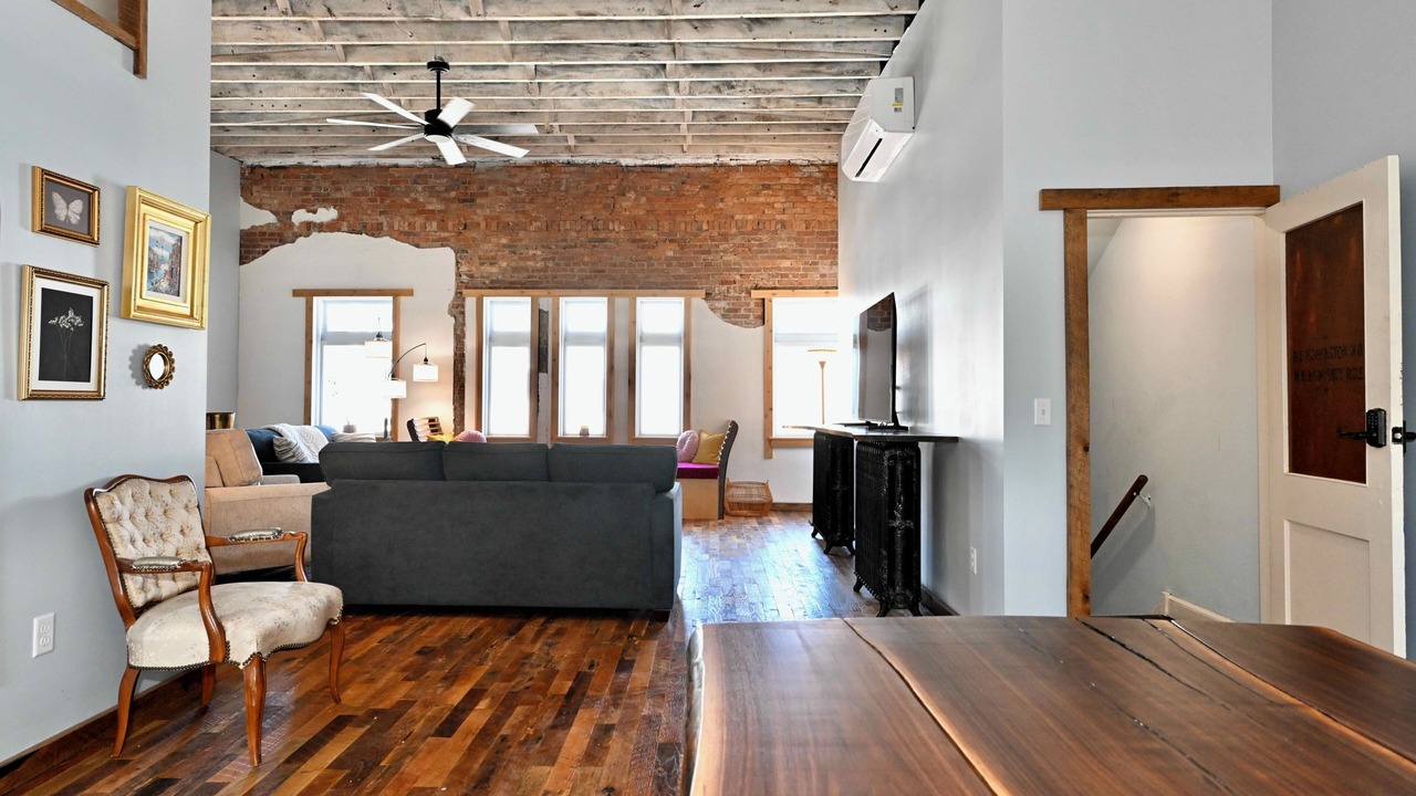Photo of Livingroom in Macon