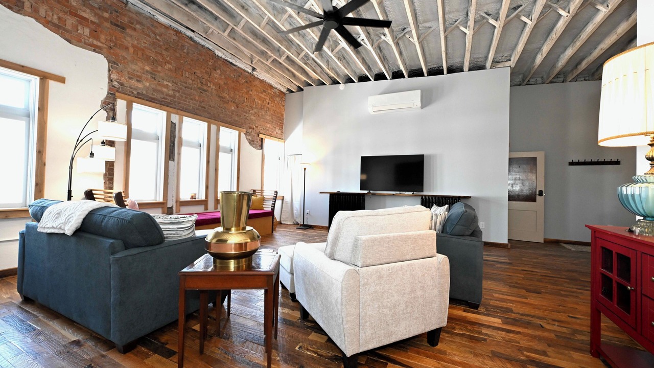 Photo of Livingroom in Macon