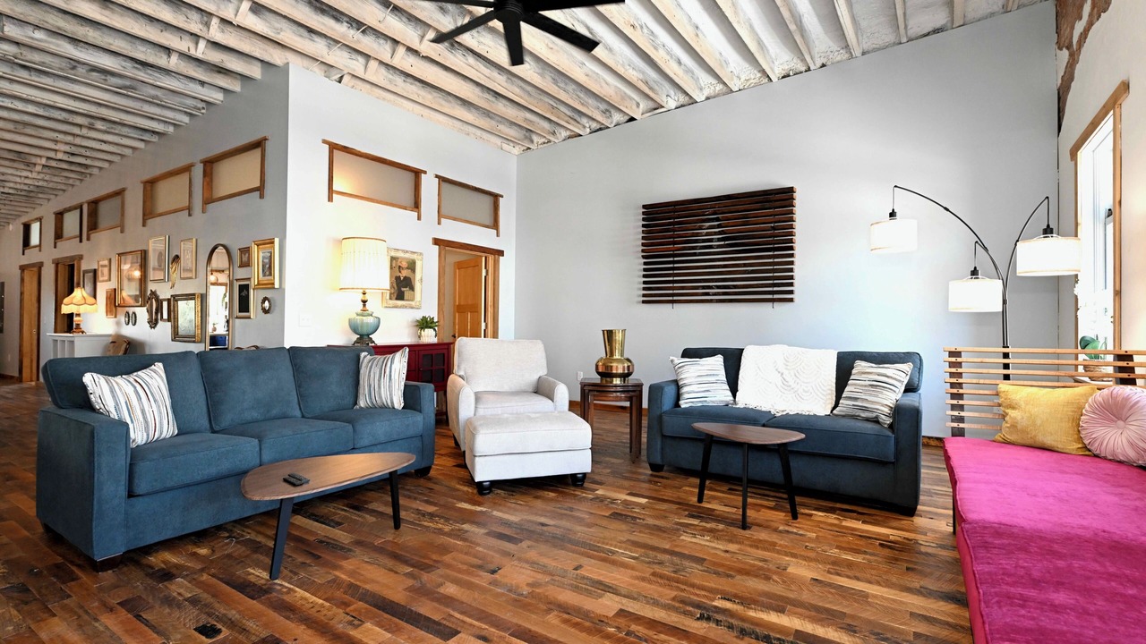 Photo of Livingroom in Macon