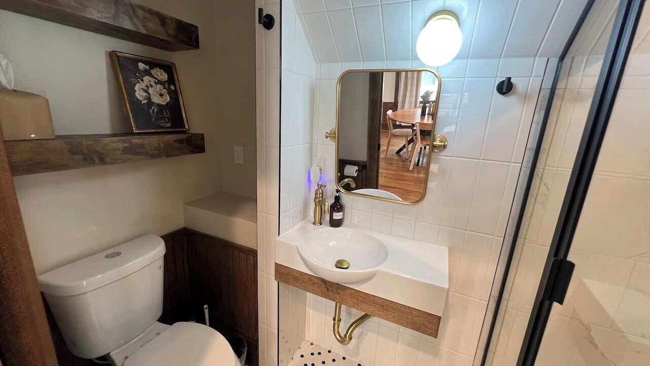 Photo of Bathroom in Dahlman