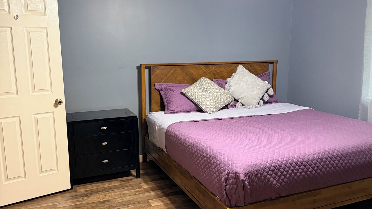 Photo of Bedroom in Ashley Oaks