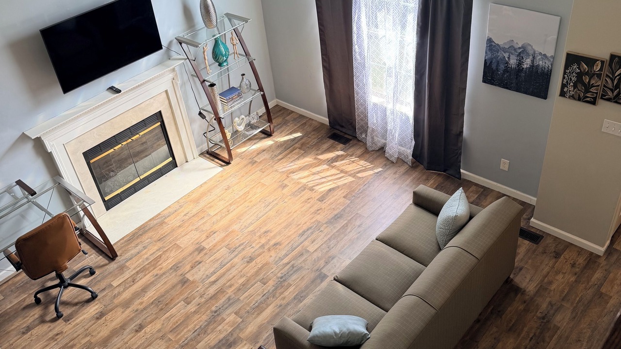 Photo of Livingroom in Ashley Oaks