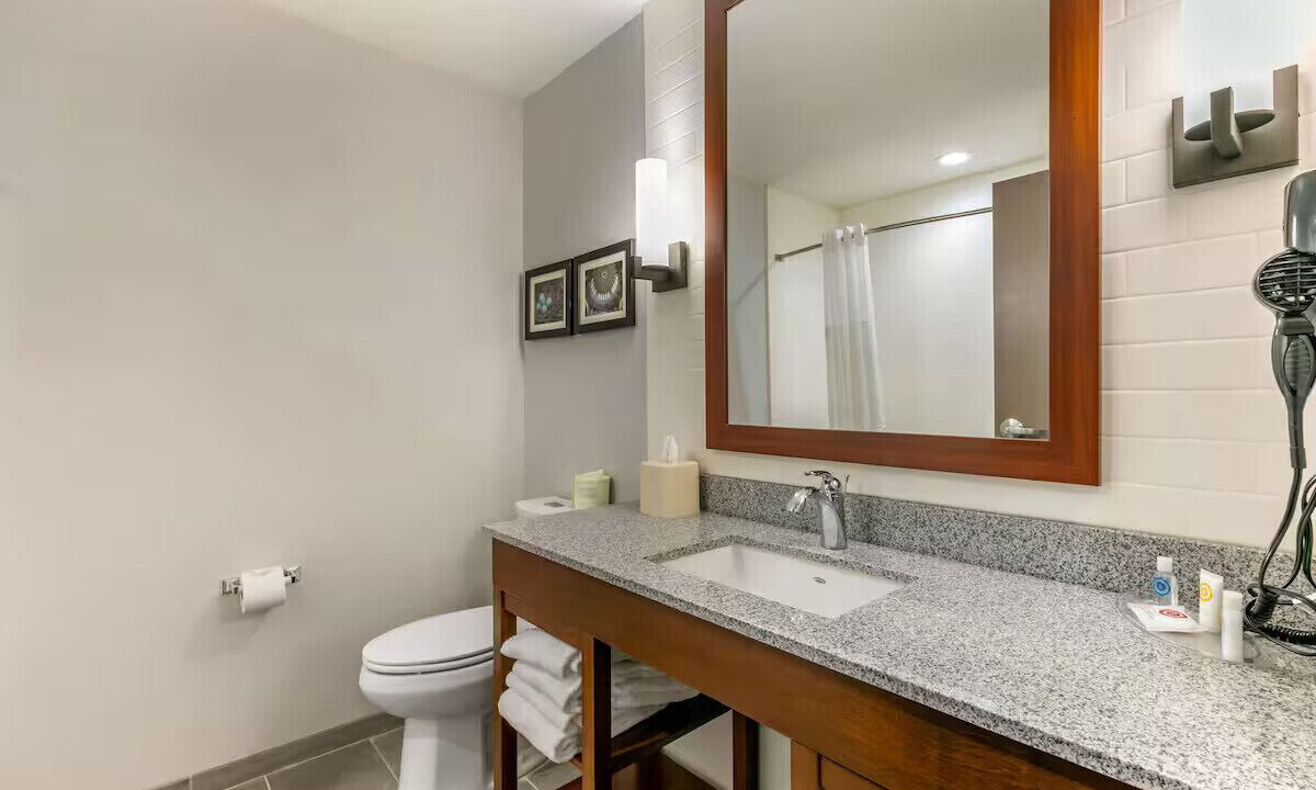 Photo of Bathroom in Tupelo